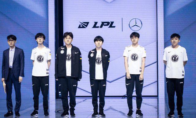 压底线击球 压底线击球